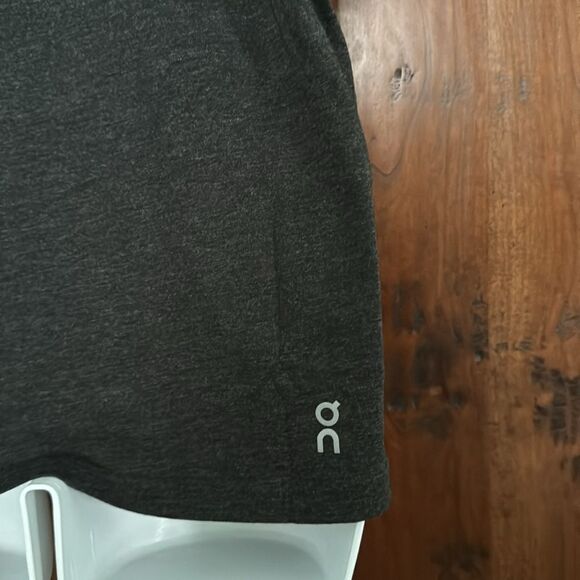 NWT Women's On Running R.O.C. Black Comfort T t-shirt Size XS - Picture 4 of 8